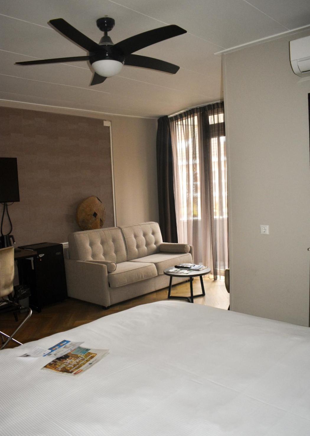 Fletcher Hotel-Restaurant De Korenbeurs ميد المظهر الخارجي الصورة